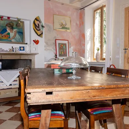Milly Oda ve Kahvaltı Brescia
